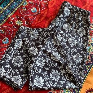 Victorian soft tapestry leggings